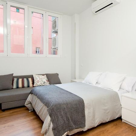Apartments Center Madrid Bagian luar foto