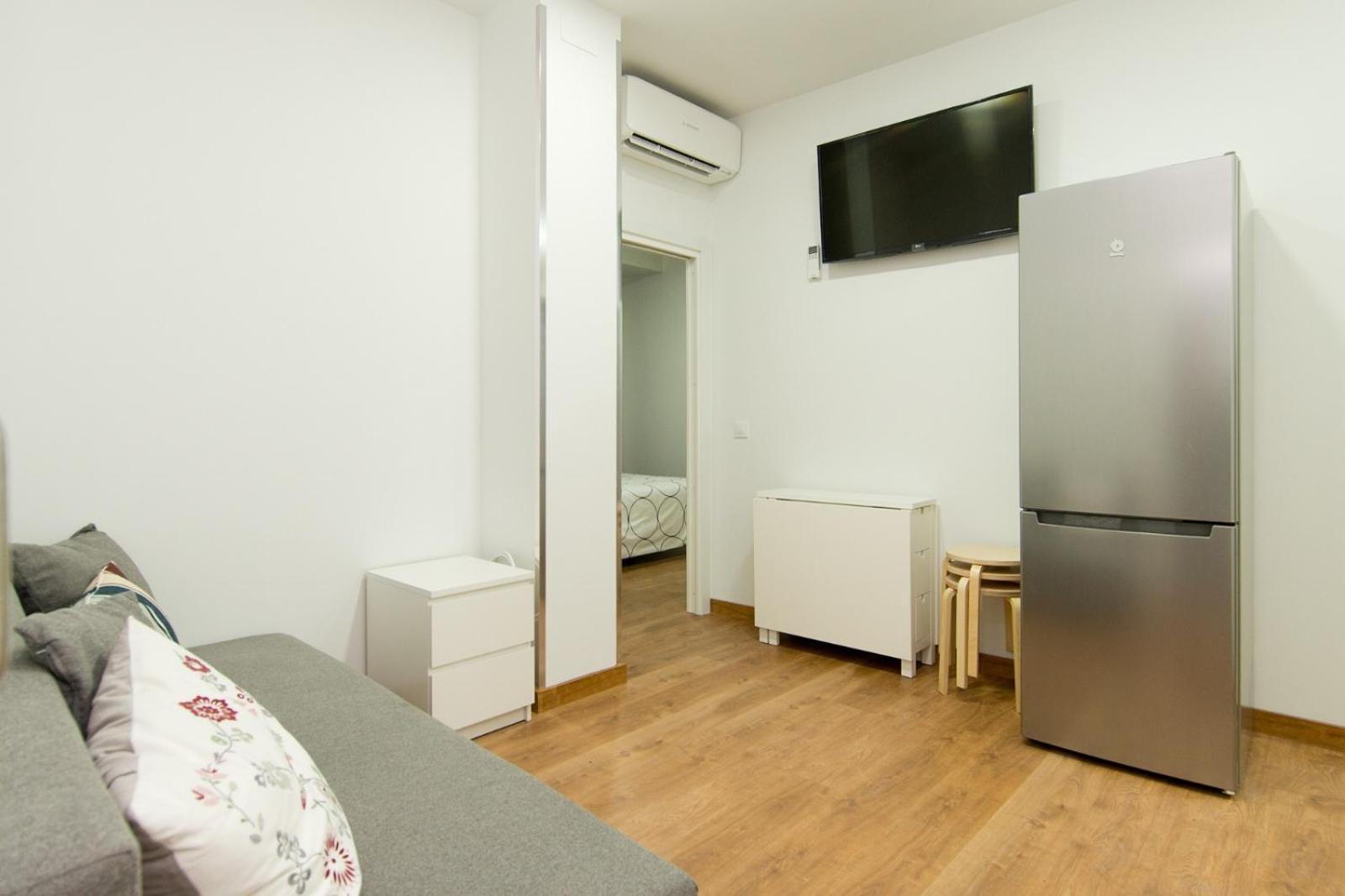 Apartments Center Madrid Bagian luar foto